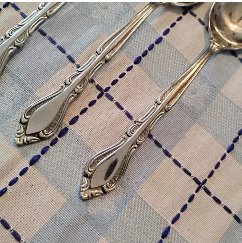 3 Tea Spoons AUBERGE Rogers Korea Stanley‎ Roberts Stainless Silverware Flatware